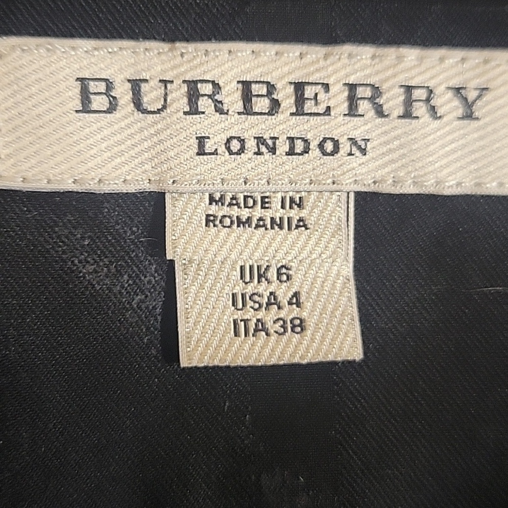 Burberry Black Button Down - Picture 4 of 4